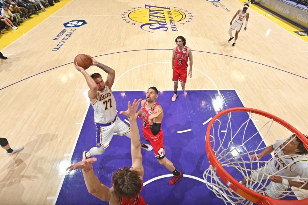 世体：卡雷拉斯、恩德里克和卡瓦哈尔将面临两场禁赛处罚