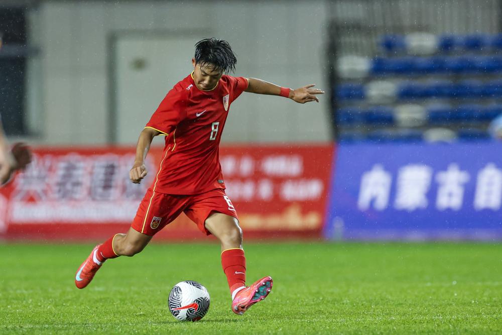 李金羽：中国足球前一段已经掉冰窟窿里了，目前处于恢复期